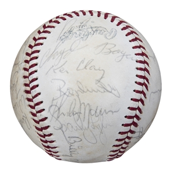 1977 World Champion New York Yankees Team Signed OAL MacPhail Baseball With 26 Signatures Including Munson, Howard & Martin (Beckett)